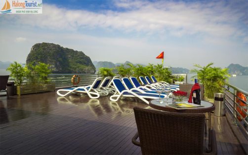 Sundeck Du thuyền Majestic