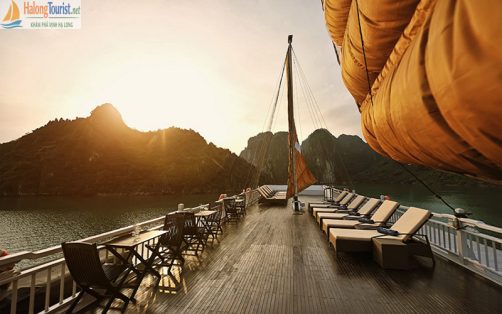 Sundeck Du Thuyền Paradise Sails