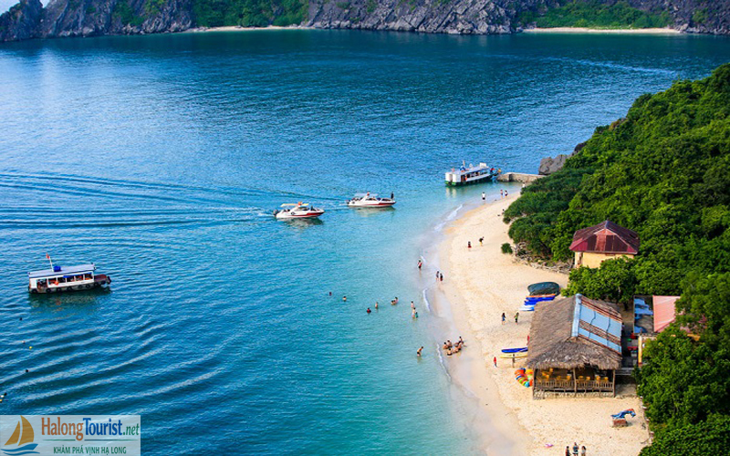 Bãi biển Ba Trái Đào Vịnh Lan Hạ nước trong cát trắng