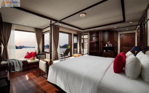 Nghỉ dưỡng trên cabin du thuyền 5 sao Hạ Long