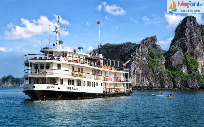 Du thuyền Emeraude Hạ Long