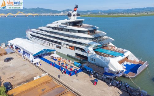 Khởi hành tour du thuyền Hạ Long tại cảng Tuần Châu