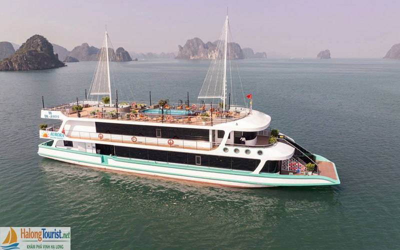 Du thuyền tham quan Vịnh Hạ Long nửa ngày 6 tiếng