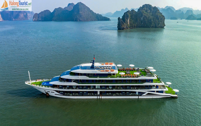 Du thuyền Vịnh Lan Hạ sang trọng phục vụ khách du lịch