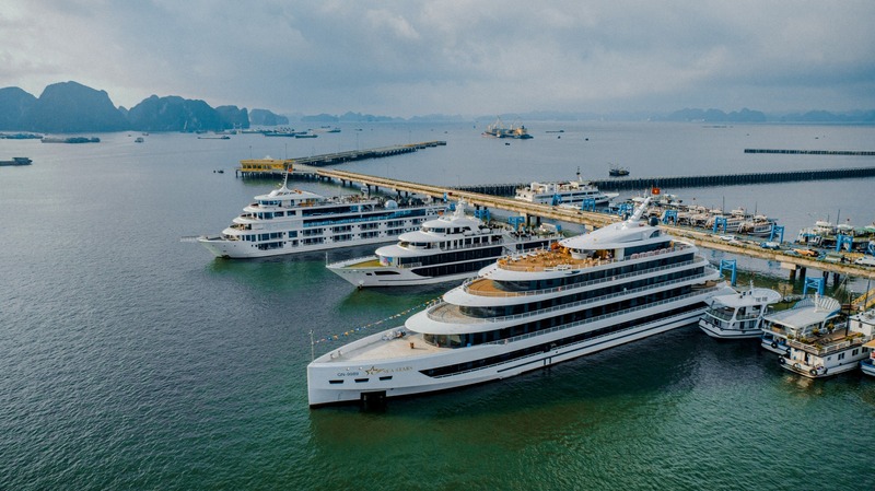 Giờ tàu thăm Vịnh Hạ Long tại cảng tàu du lịch Hạ Long