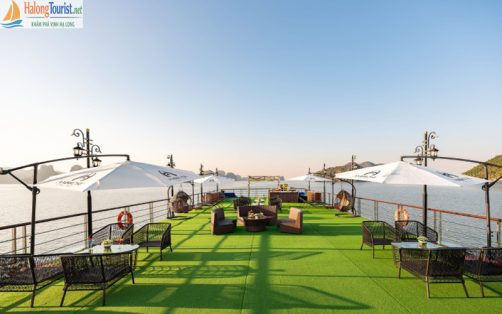 Sundeck Ambrose Hạ Long Cruise