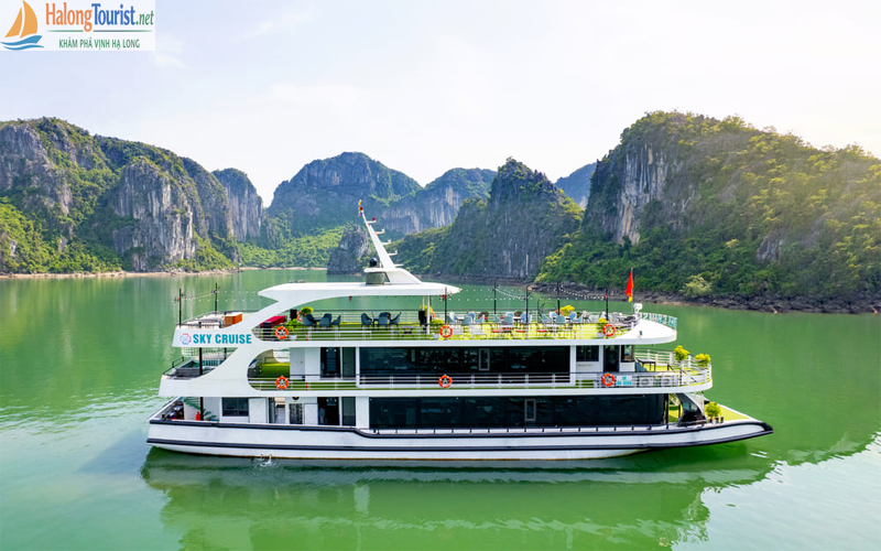 Tour du thuyền Hạ Long nửa ngày tham quan Vịnh Hạ Long