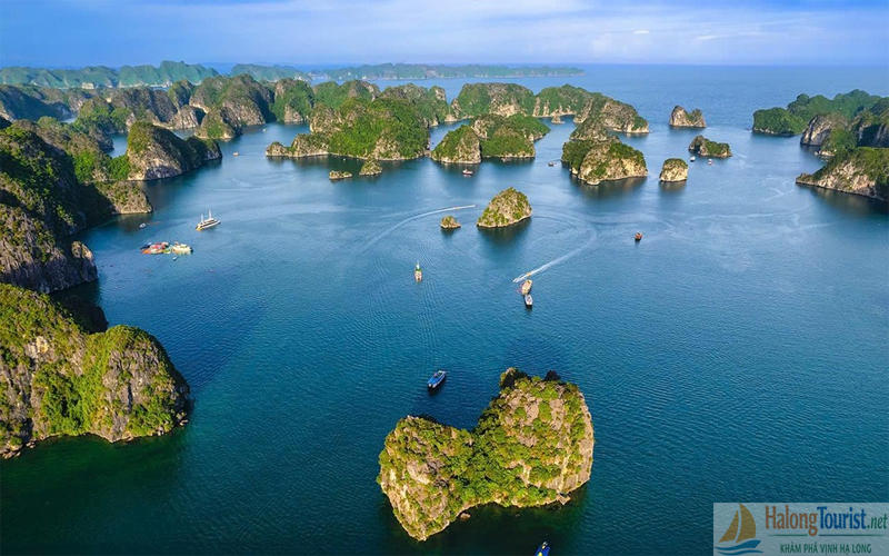 Vịnh Lan Hạ Cát Bà hoang sơ yên bình