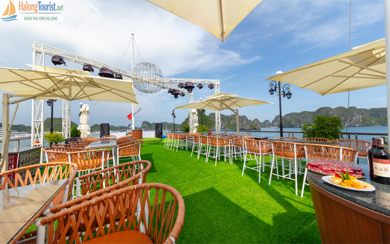 Sundeck  Mira Cruise Premium full day