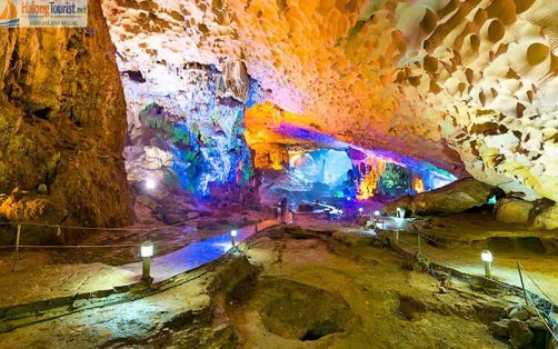 Động Thiên Cung với hệ thống nhũ đá tuyệt đẹp