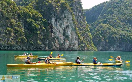 Chèo kayak khám phá Vịnh Lan Hạ